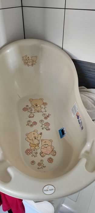 Mała Wanienka  tega baby ze wskaźnikiem odpowiedniej temperatury