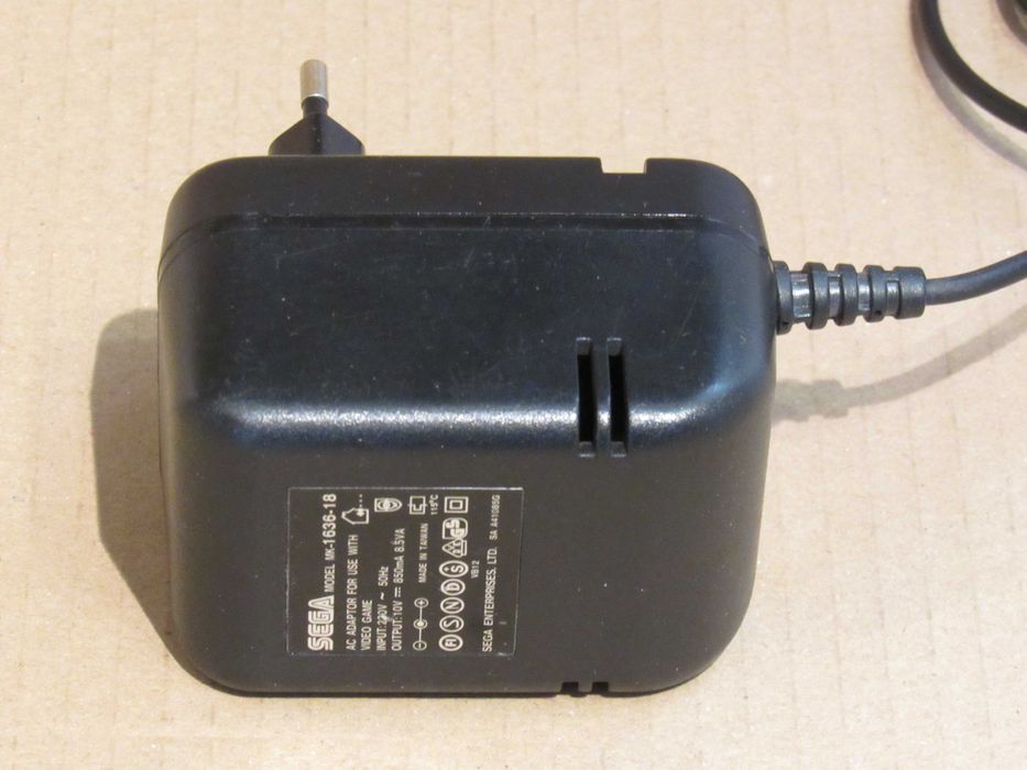 Sega Mega Drive II fonte de alimentação original modelo 1636-18
