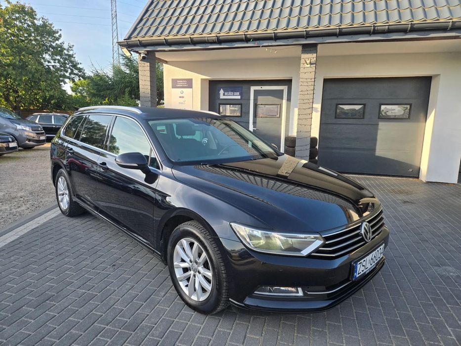 Volkswagen Passat Świeżo sprowadzony/ Zarejestrowany  / Nowy rozrząd.  TUV- 6/ 2028.