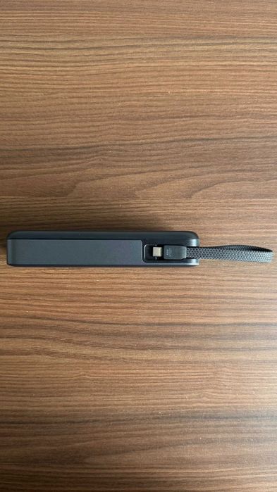 Ugreen szybki powerbank 20000mAh 45W USB-C wbudowany kabel do telefonu
