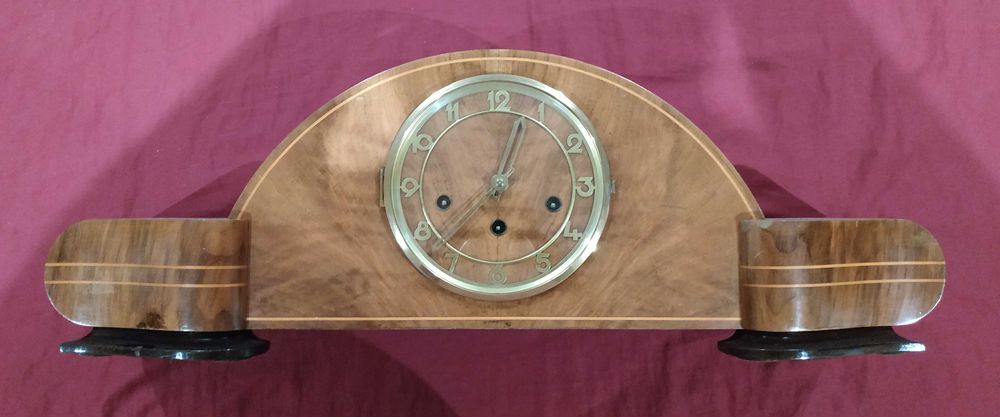 Relógio de mesa estilo art deco