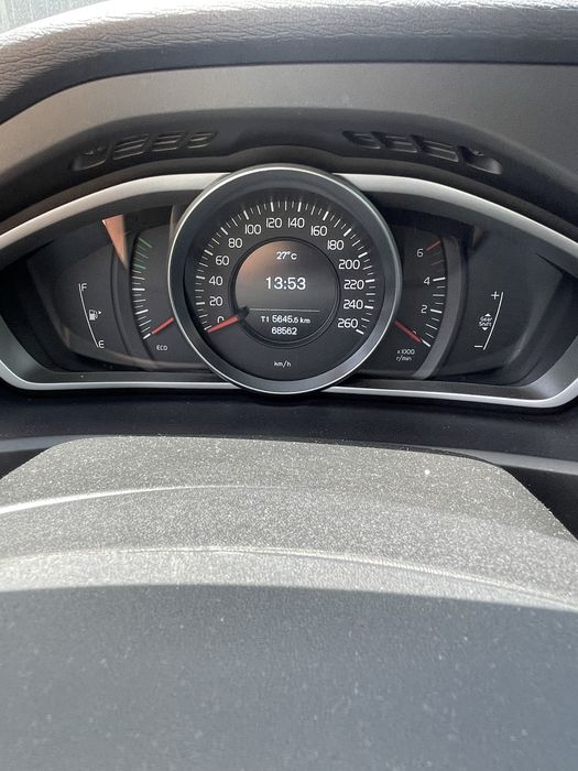 2019,Volvo V40,D3,Salvado