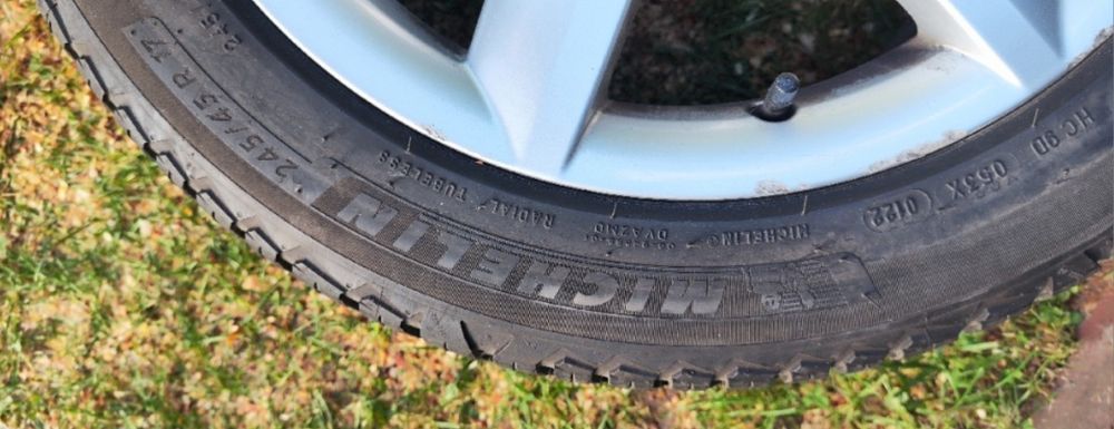 Alufelgi koła zimowe Audi A4 A5 8T0 17 cali 245/45/17