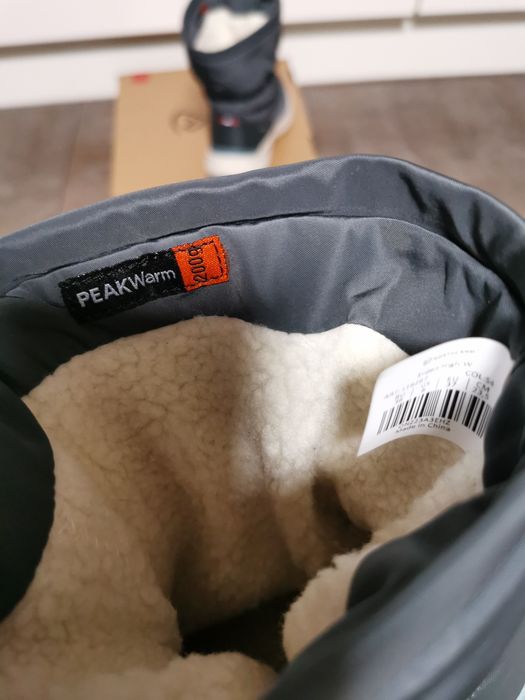 Дутіки ,чобітки,черевики  Northland