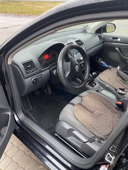 Продам  Volkswagen  golf 5  універсал