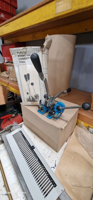 Maquina de cintar paletes