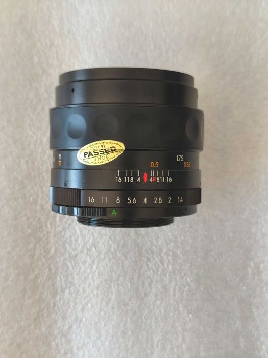 Auto Revuenon 50mm f/1.4, montagem M42