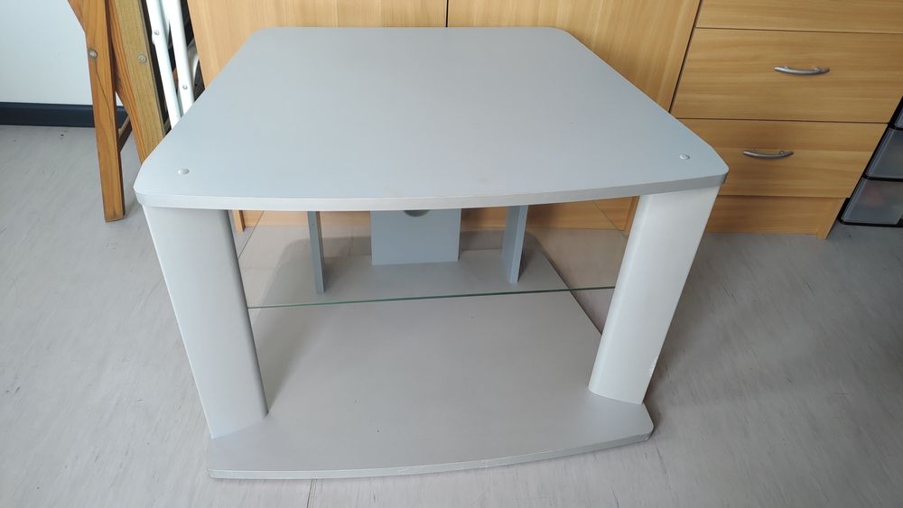 Mesa para televisão e multimédia