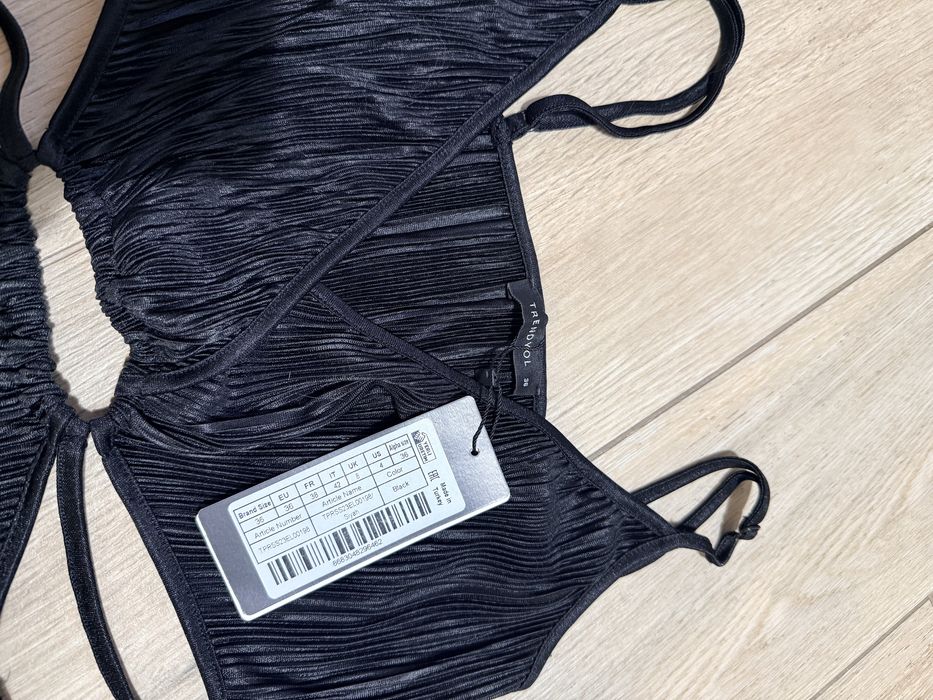 Sexsowna Czarna Sukienka !