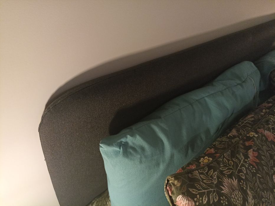 Cama casal 140x200 (Desocupar)