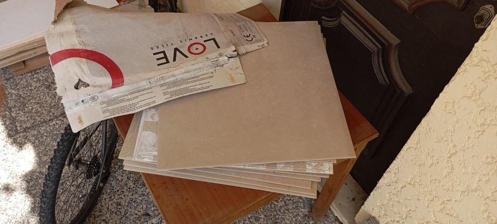 Love Tijoleira de 60,8 por 60,8