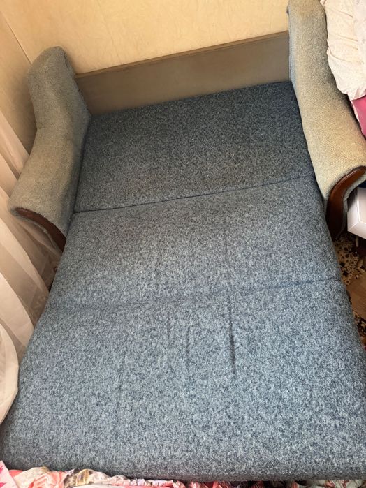 Диван, не складається