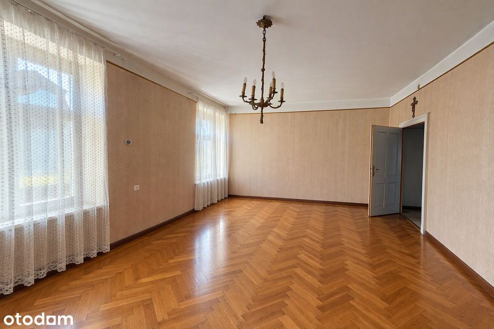 3 pokoje, ciekawy klimat kamienicy.