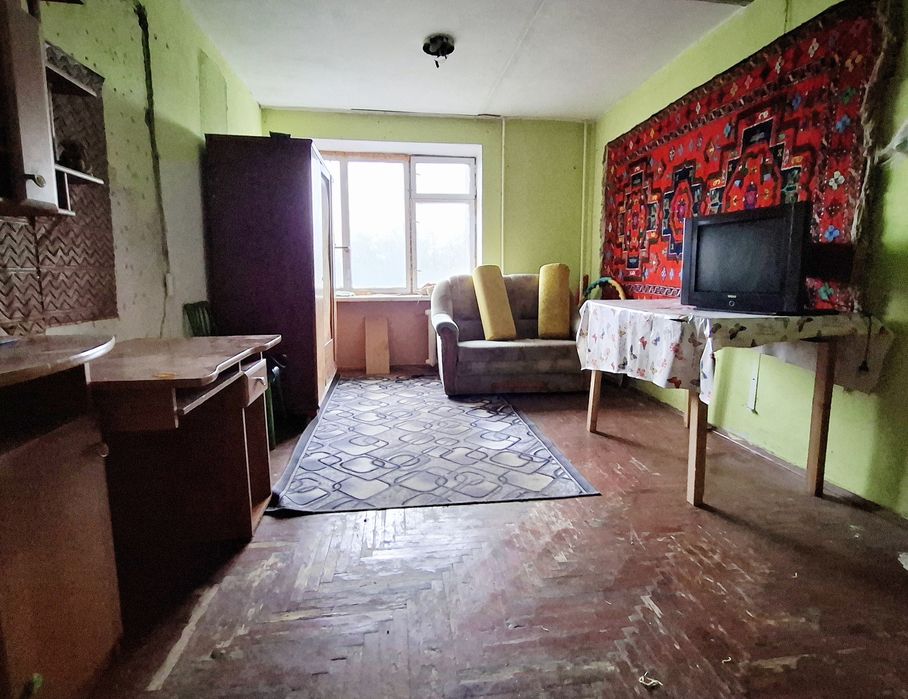 Продам комнату 6\ 9 по  ул.Исторической!