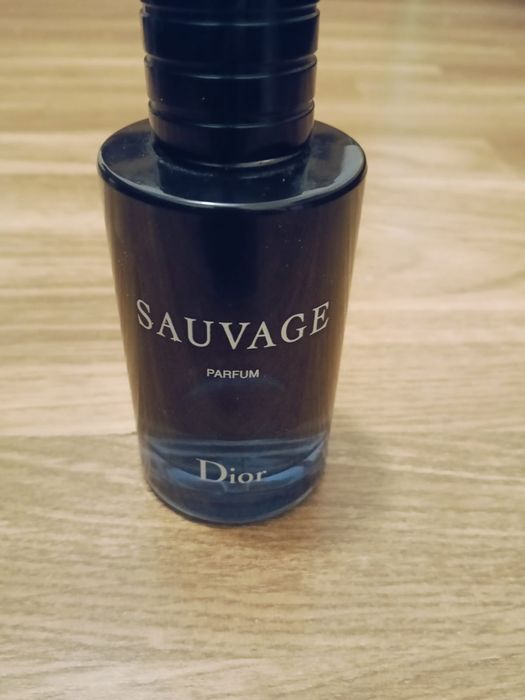 SAUVAGE  PARFUM  Dior