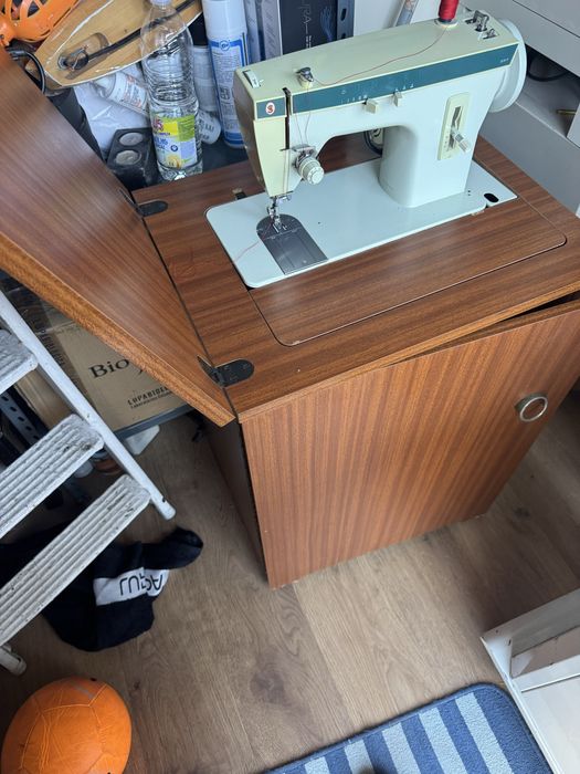 Maquina costura singer