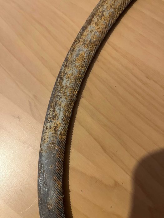 Dwa stare sierpy PRL