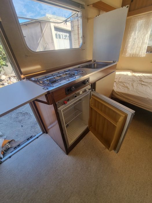 Rolote / caravana c/documentação e wc
