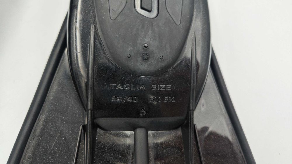 Płetwy Cressi-Sub Agua Short Czarny 39-40 (AK58)