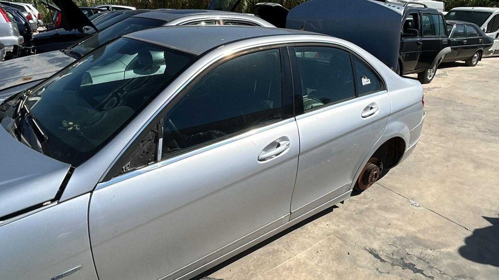Mercedes W204  ano 2010 para Peças