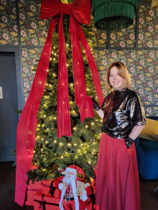 Ведуча  і музика на свято 2 в 1