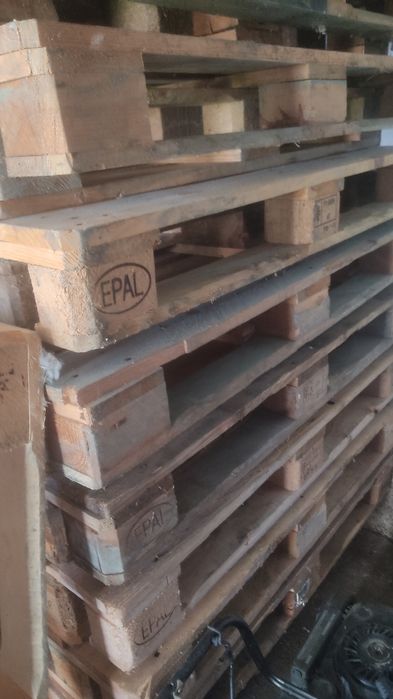 Paletes em madeira Epal