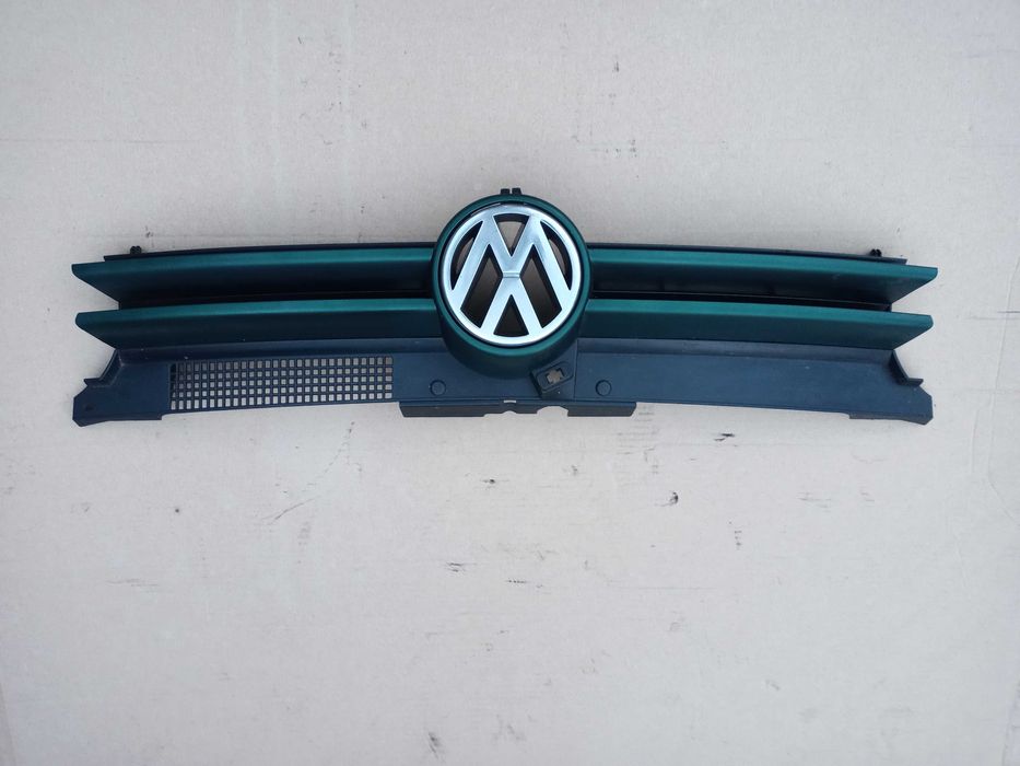 Grill, atrapa VW Golf4.