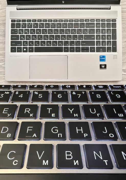 10 ядерний HP 650 g9 16GB 15.6" FHD IPS Core i5-1235U 256GB SSD Клавіатура з підсвічування + гравіювання