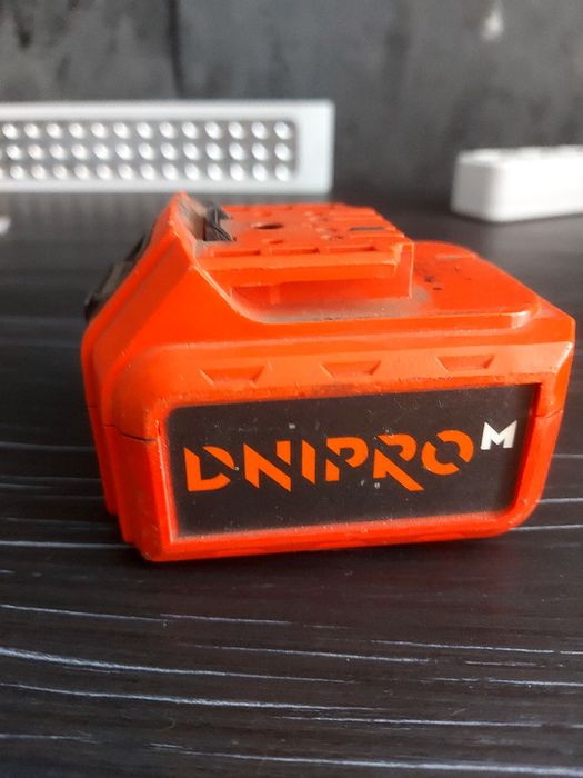 Продам батарею ДнипроМ
