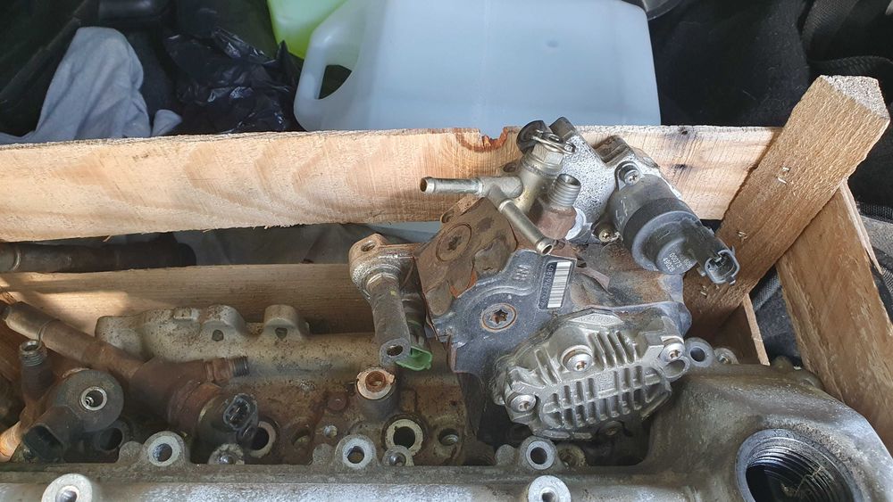 Cabeça, Bomba injetora, 4 Injetores toyota Yaris D4D 2005