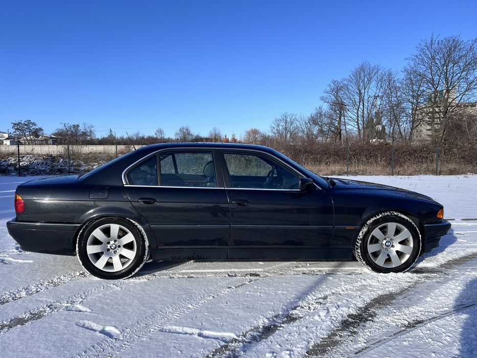 BMW 7 E38 Lift 2.8