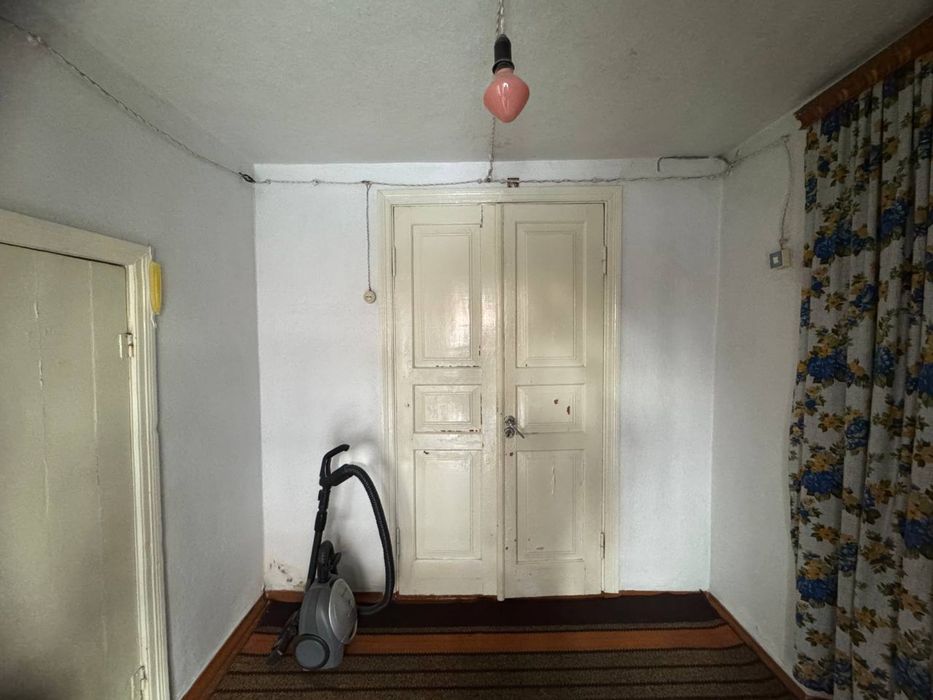 Продаж будинку на Взуттєвій ф-ці, 60м2, 4 кімнати, 6соток, можна жити