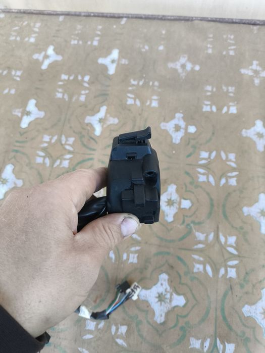 Honda 954 przełącznik lewy