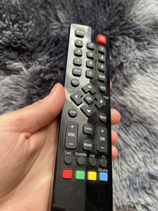 Pilot dla TCL telewizor z dostępem do kanałów
