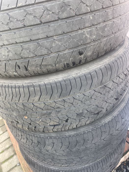Продам резину с Лексус  размер : 235/55R19 цена 1 го  150грн