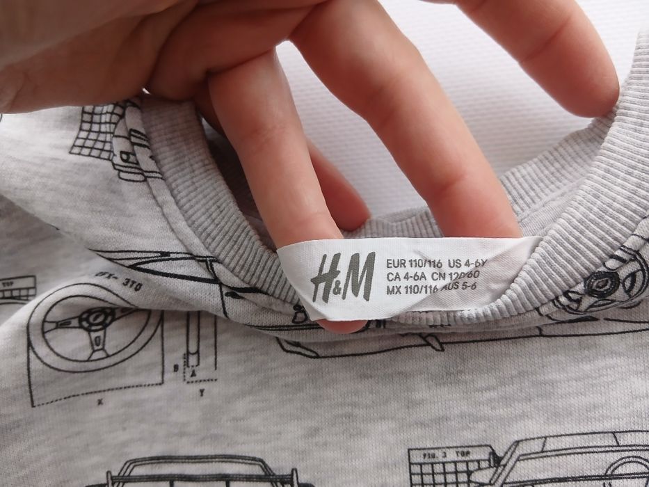 Светр з машинками Н&М на 110-116, кофта, світшот, худі
