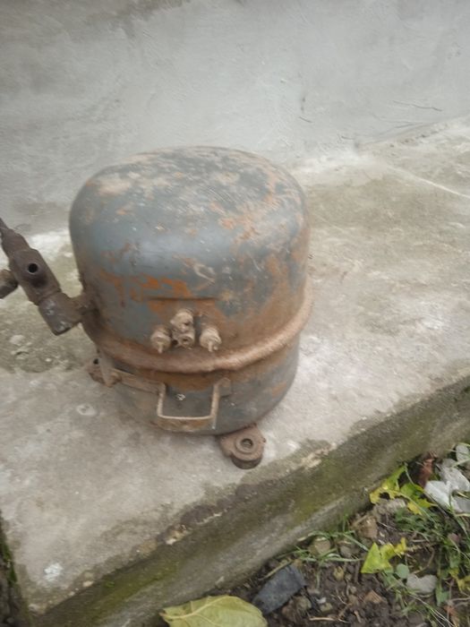 Компресор холодильникові установки