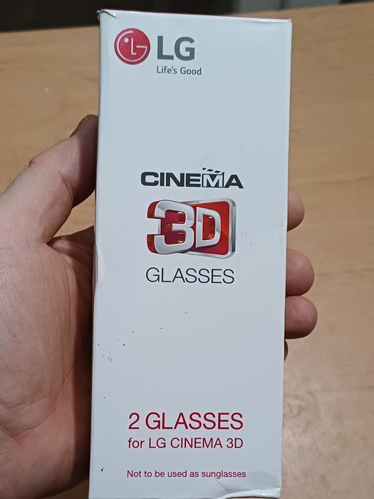 Firmowe okulary 3D. Jedna para.