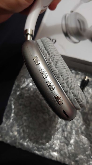 Наушники P9 беспроводные bleetoothSd карта 3,5 Audio новые