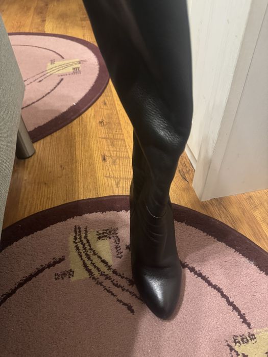 Чоботи жіночі