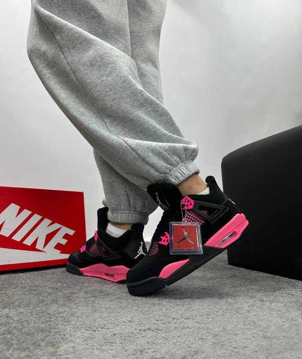 Женские кроссовки Nike Jordan 4 "Black Pink" Размеры 36-41
