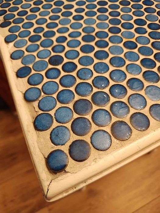 Stolik ozdobny do domu, na balkon lub taras