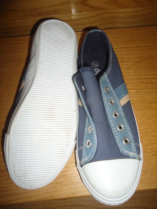 Rebel Buty Trampki Wsuwane Styl Bez Sznurówek Rozmiar 35 / UK 2