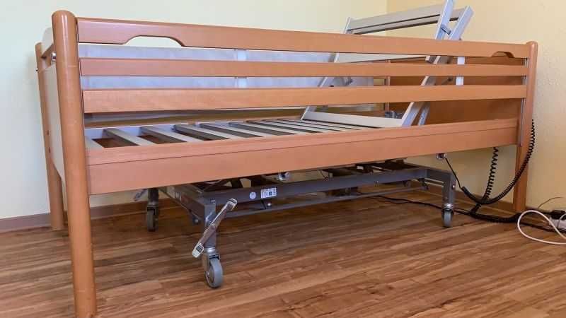 Łóżko rehabilitacyjne domowe 3 funkcyjne