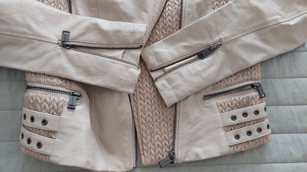Kurtka damska GUESS – rozmiar S, idealny stan