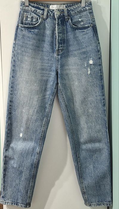 Jeansy mom fit z wysokim stanem 34 stradivarius