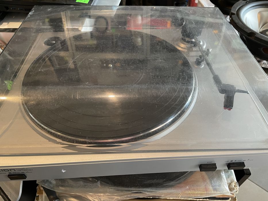 Gramofon ION TTUSB 05XL