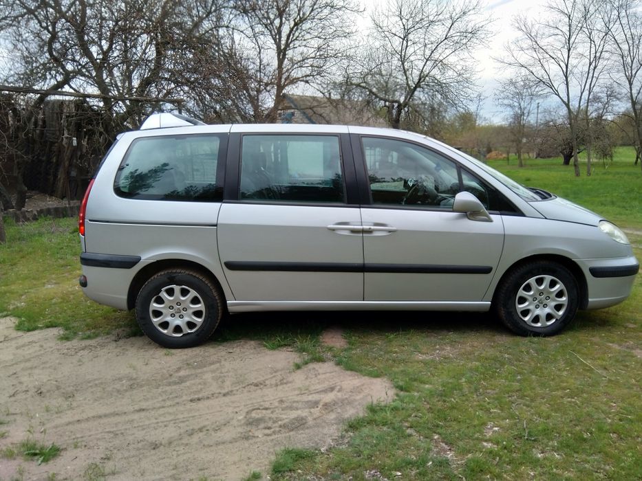 Продам автомобиль Пежо 807