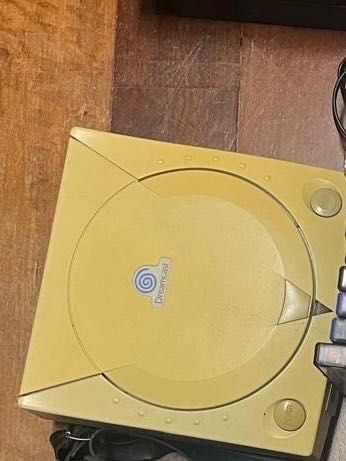 Dreamcast + Playstation 2 + jogos PS2 + gravadores + altifalantes