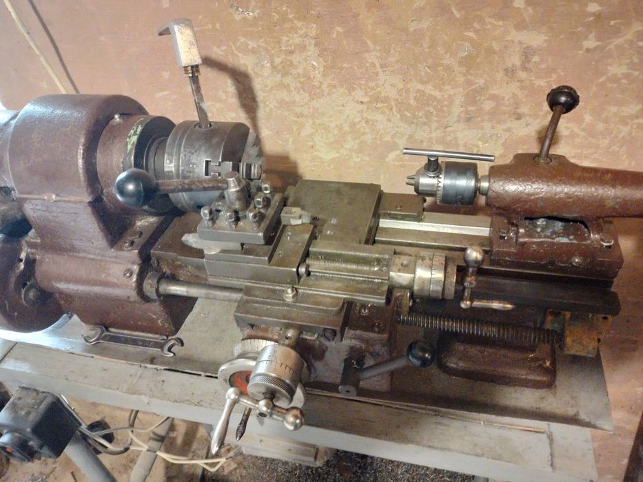 Токарный станок тв16